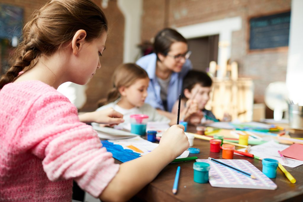 How to Help an Autistic Child Build Artistic Skills